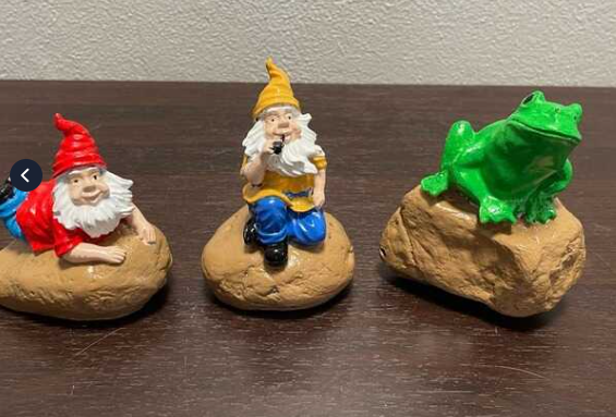 3 Rock Figures after