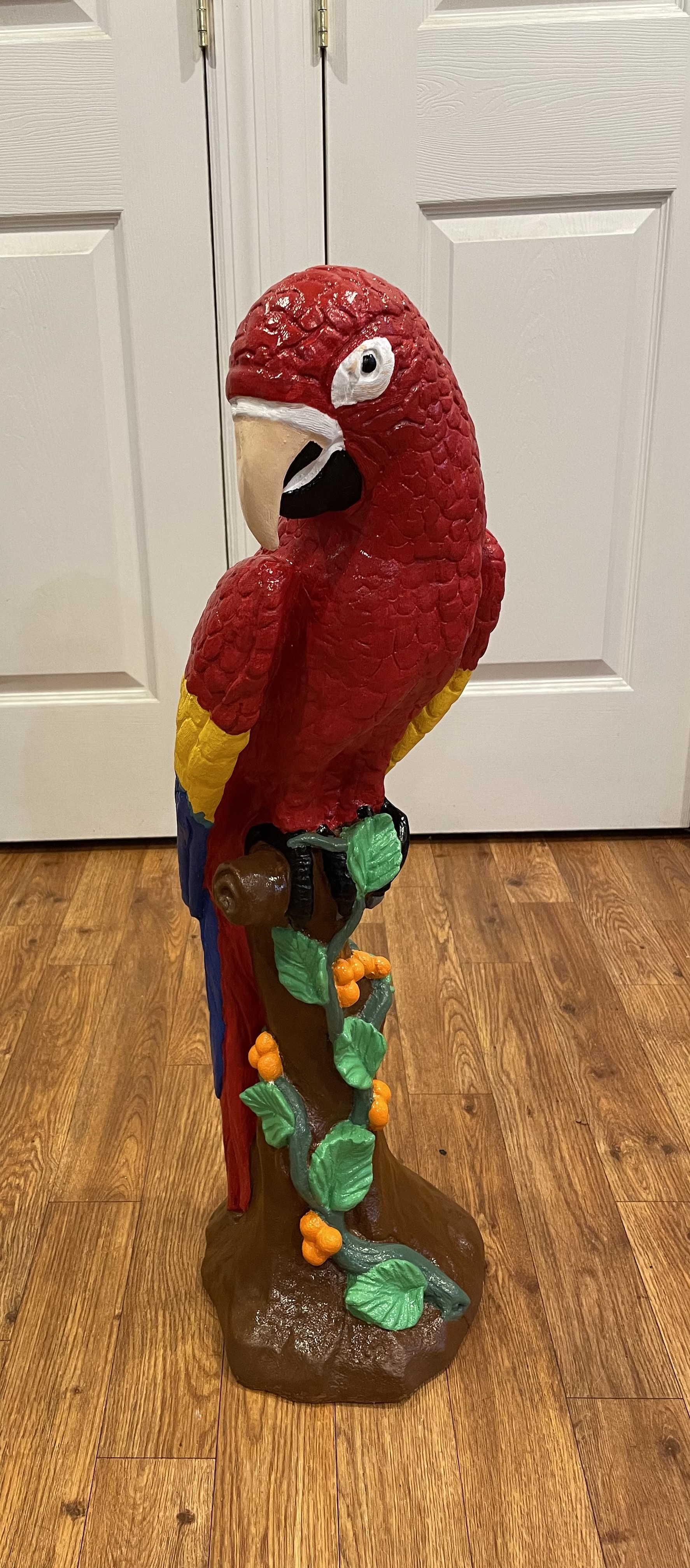 3ft Parrot after